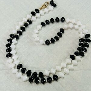 Classic Black & White Glass Beaded Necklace and Bracelet Set
